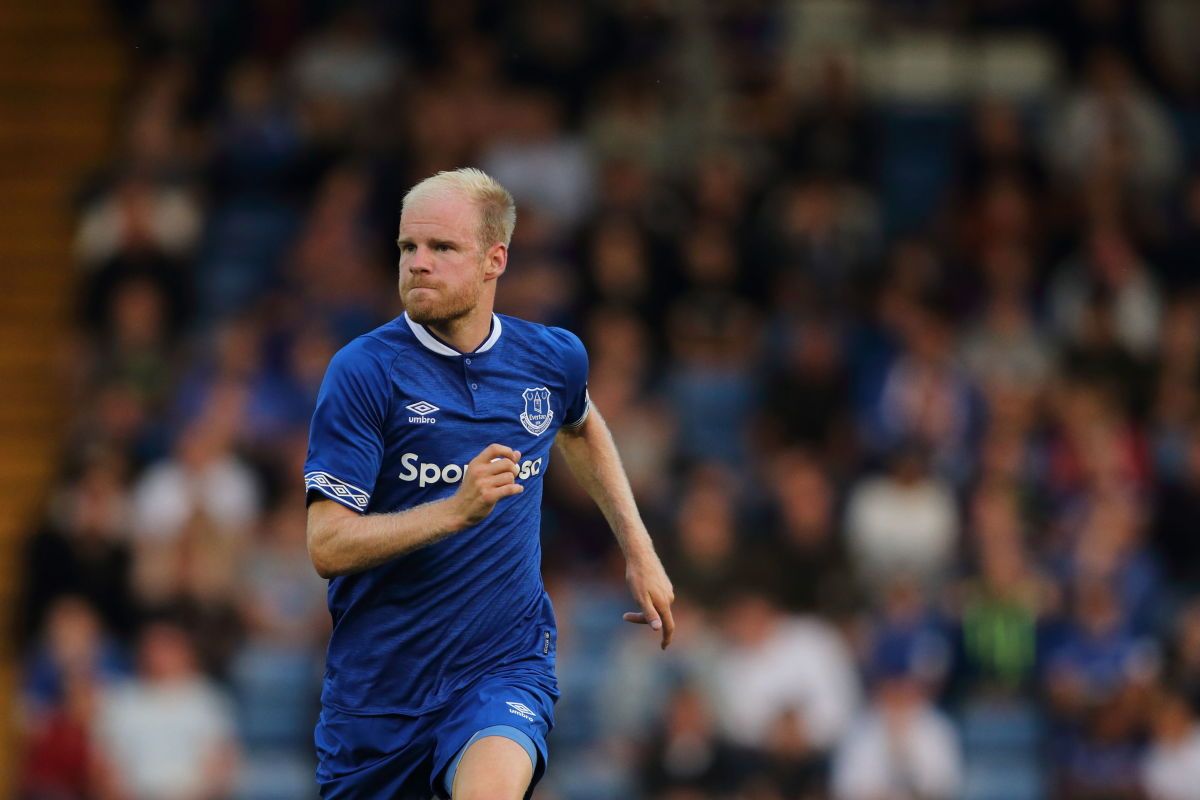 bury-v-everton-pre-season-friendly-5b5ae22142fc33679e000005.jpg