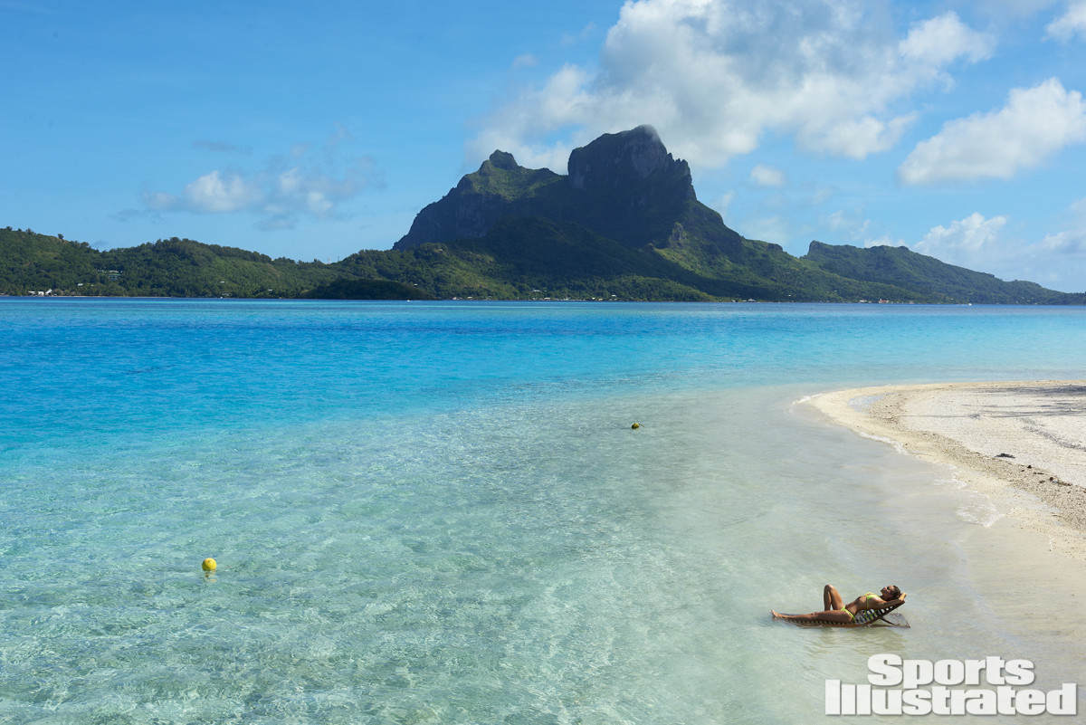 Hannah Davis 2016 web X159793_TK5_00479-rawWMFinal1920.jpg