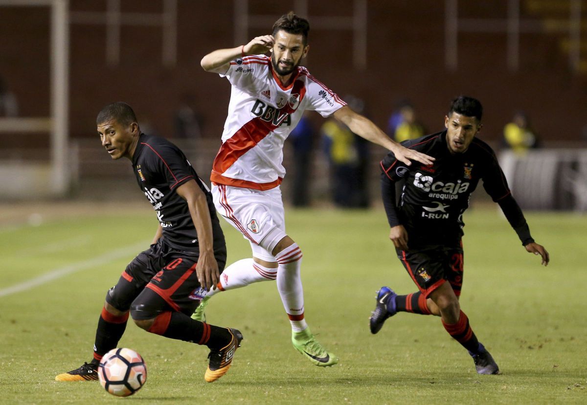 fbc-melgar-v-river-plate-copa-conmebol-libertadores-2017-5b40cdbd7134f650eb000001.jpg