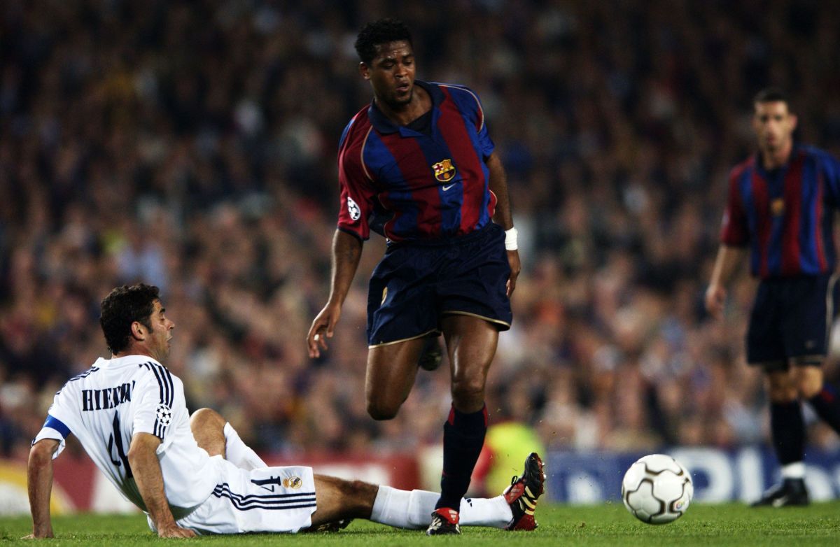 patrick-kluivert-of-barcelona-and-fernando-hierro-of-real-madrid-5bd85989da3ee77385000001.jpg