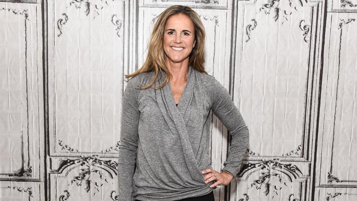 This Brandi Chastain Plaque Is Somehow Worse Than the Ronaldo Statue