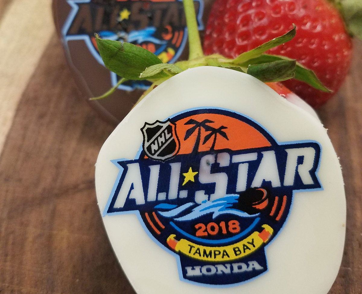 Strawberries-Dipped-in-Chocolate-nhl-all-star-food.jpg