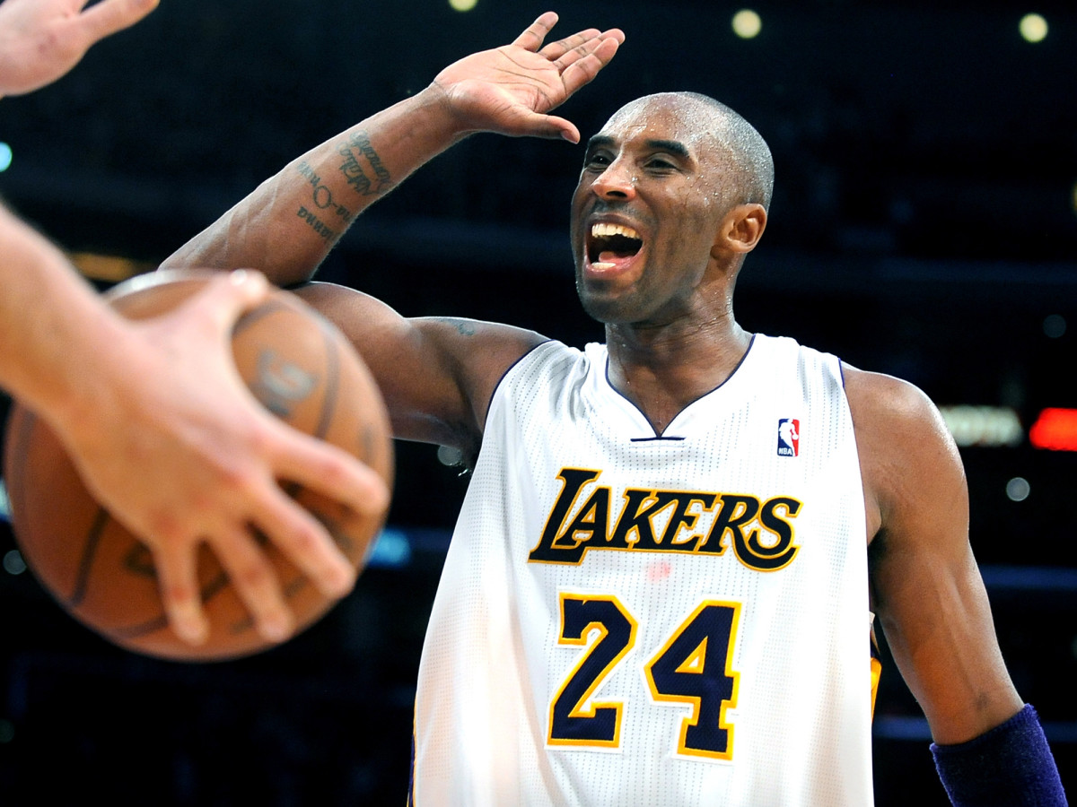 kobe in white jersey