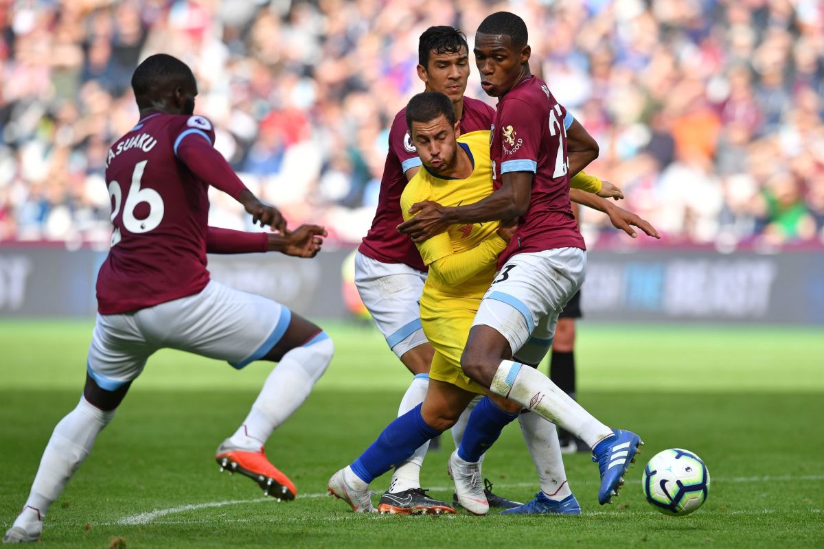 topshot-fbl-eng-pr-west-ham-chelsea-5ba91c0e08ea9cddeb00001e.jpg