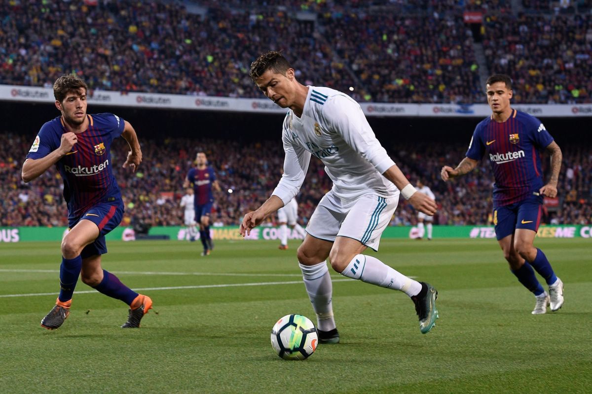 topshot-fbl-esp-liga-barcelona-real-madrid-5b4611d97134f6838c000044.jpg