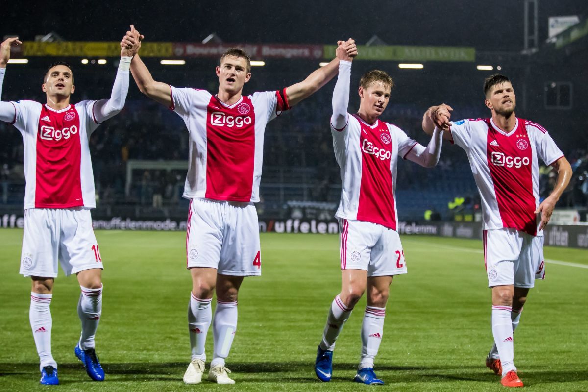 dutch-eredivisie-pec-zwolle-v-ajax-5c261ef930305c6b27000006.jpg