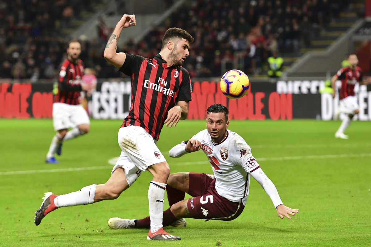 fbl-ita-seriea-milan-torino-5c0d89dacf7ece8212000001.jpg