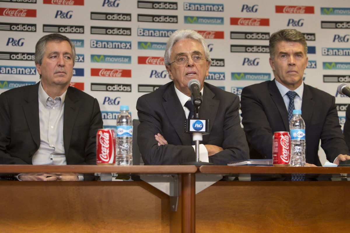mexican-soccer-federation-announces-miguel-herrera-as-the-new-coach-5b574e1742fc3372bb00003b.jpg