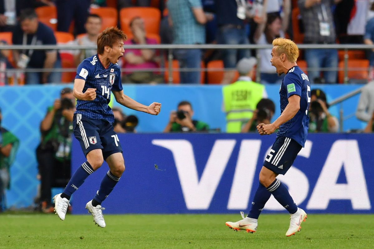 topshot-fbl-wc-2018-match32-jpn-sen-5b37b19cf7b09dc482000001.jpg