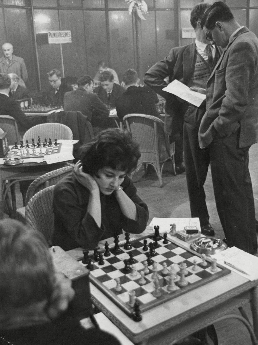 lisa-lane-chess-blackandwhite.jpg