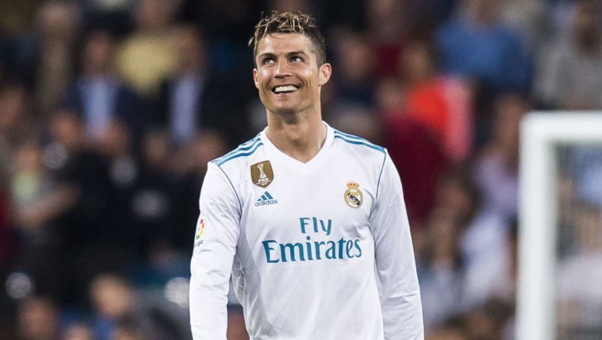 Bourgondië Kerel Scharnier Cristiano Ronaldo 'Determined to Leave' Real Madrid as Man Utd Speculation  Builds Again - Sports Illustrated