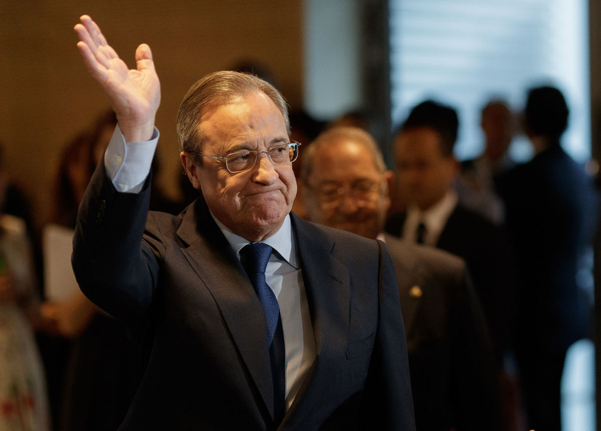 florentino-perez-is-named-president-of-real-madrid-5b472400347a020d12000018.jpg