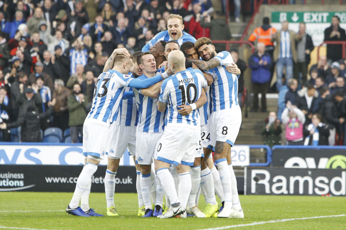 huddersfield-town-v-brighton-hove-albion-premier-league-5c02bc9233455400eb00000d.jpg
