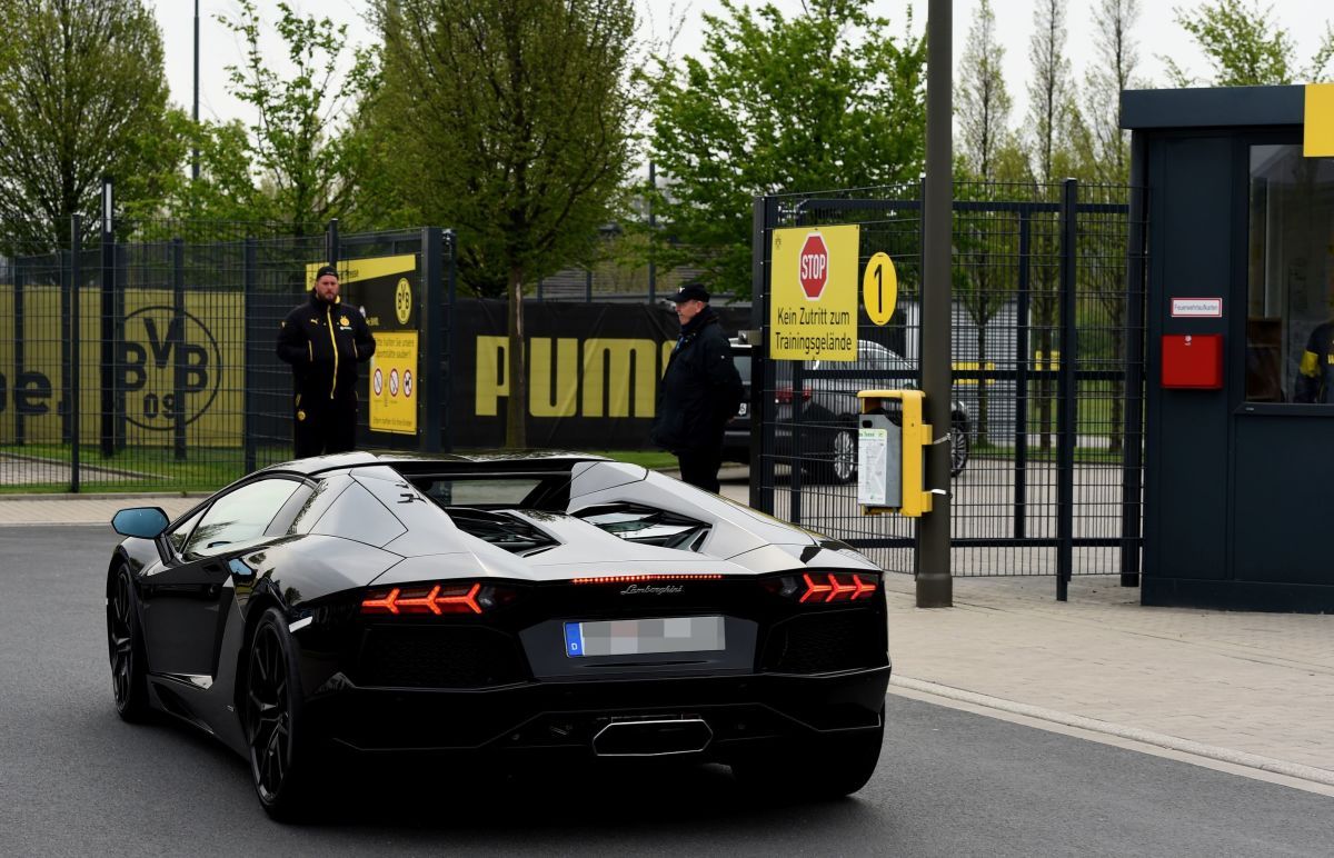 FBL-EUR-C1-DORTMUND-MONACO-ATTACK