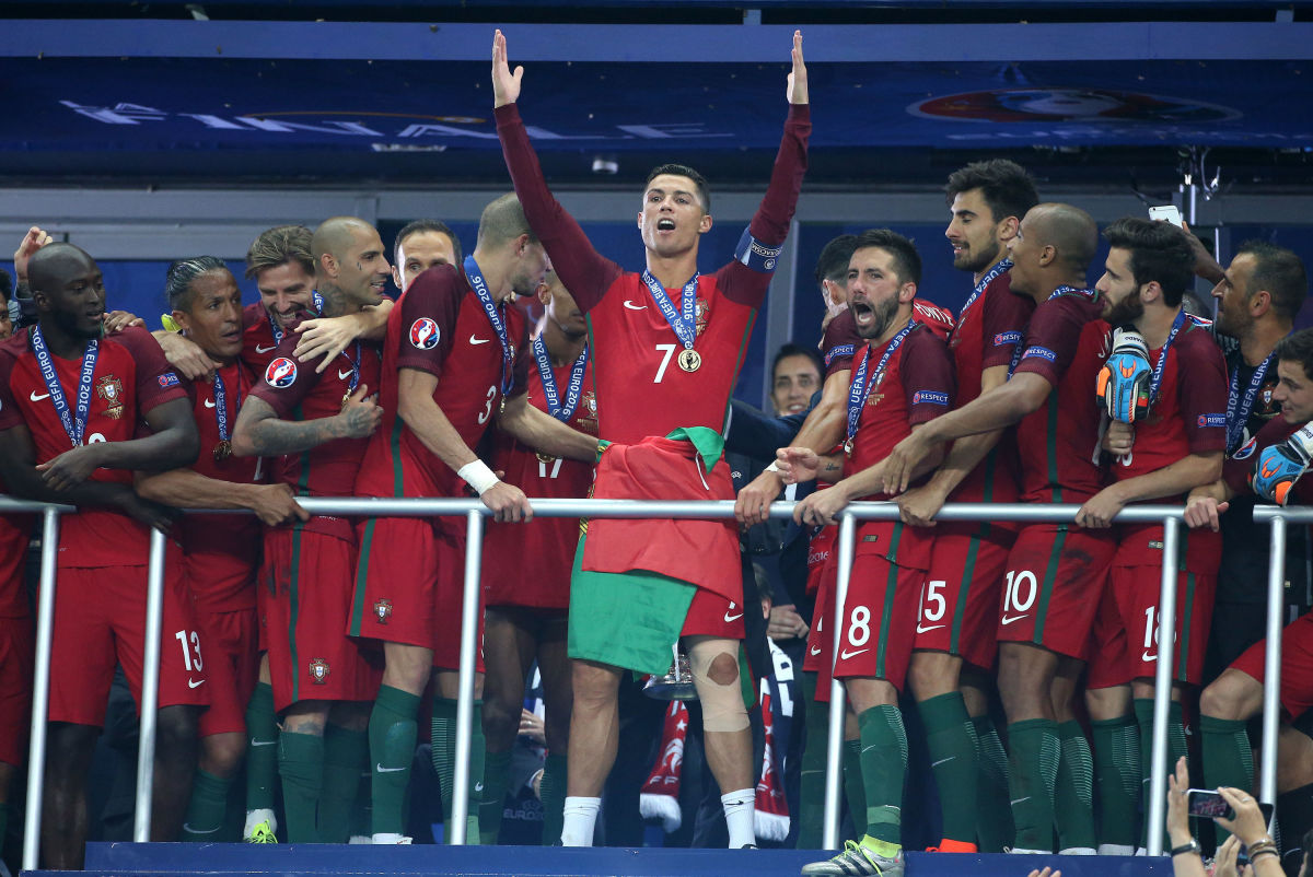 portugal-v-france-final-uefa-euro-2016-5c03b4541dd6240aca000001.jpg