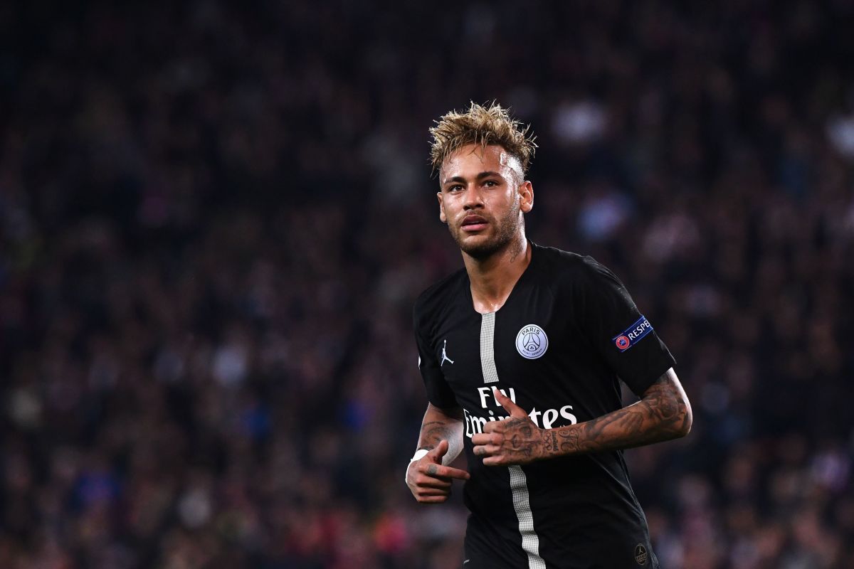 topshot-fbl-eur-c1-psg-napoli-5bd5870923006af5c800000e.jpg