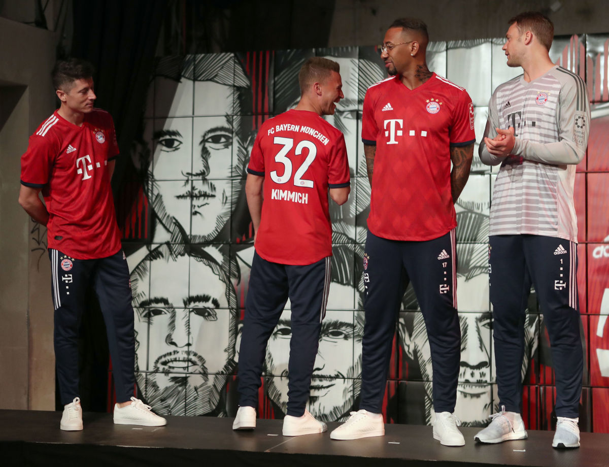 fc-bayern-muenchen-and-adidas-unveil-new-home-jersey-2018-19-5af56023f7b09d47cd00000c.jpg