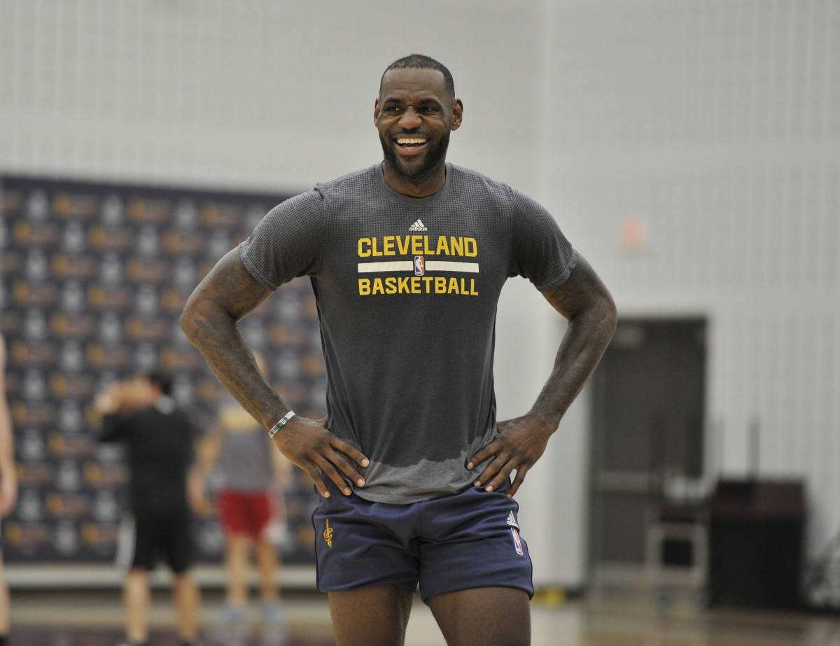 lebron_james_embed_image_23_practice_.jpg