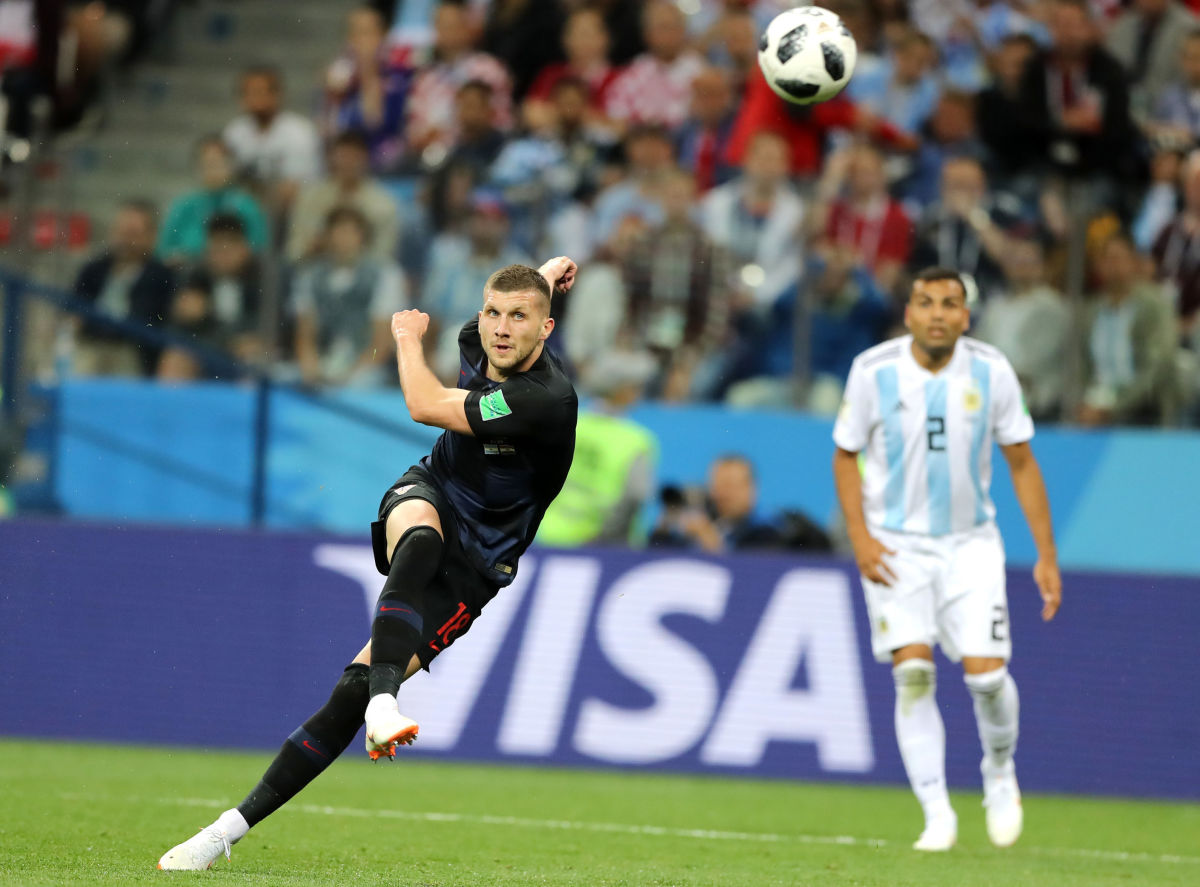 argentina-v-croatia-group-d-2018-fifa-world-cup-russia-5b45bfd97134f67a6f000045.jpg