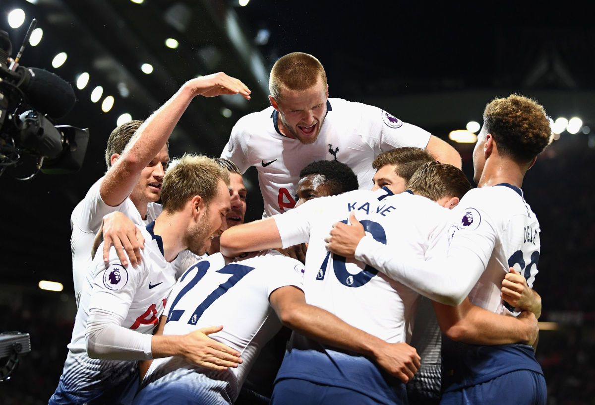 manchester-united-v-tottenham-hotspur-premier-league-5b87cb78a9808fc6d7000003.jpg
