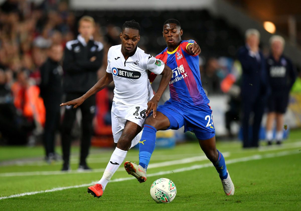 swansea-city-v-crystal-palace-carabao-cup-second-round-5b87b235a9808f69f700001f.jpg