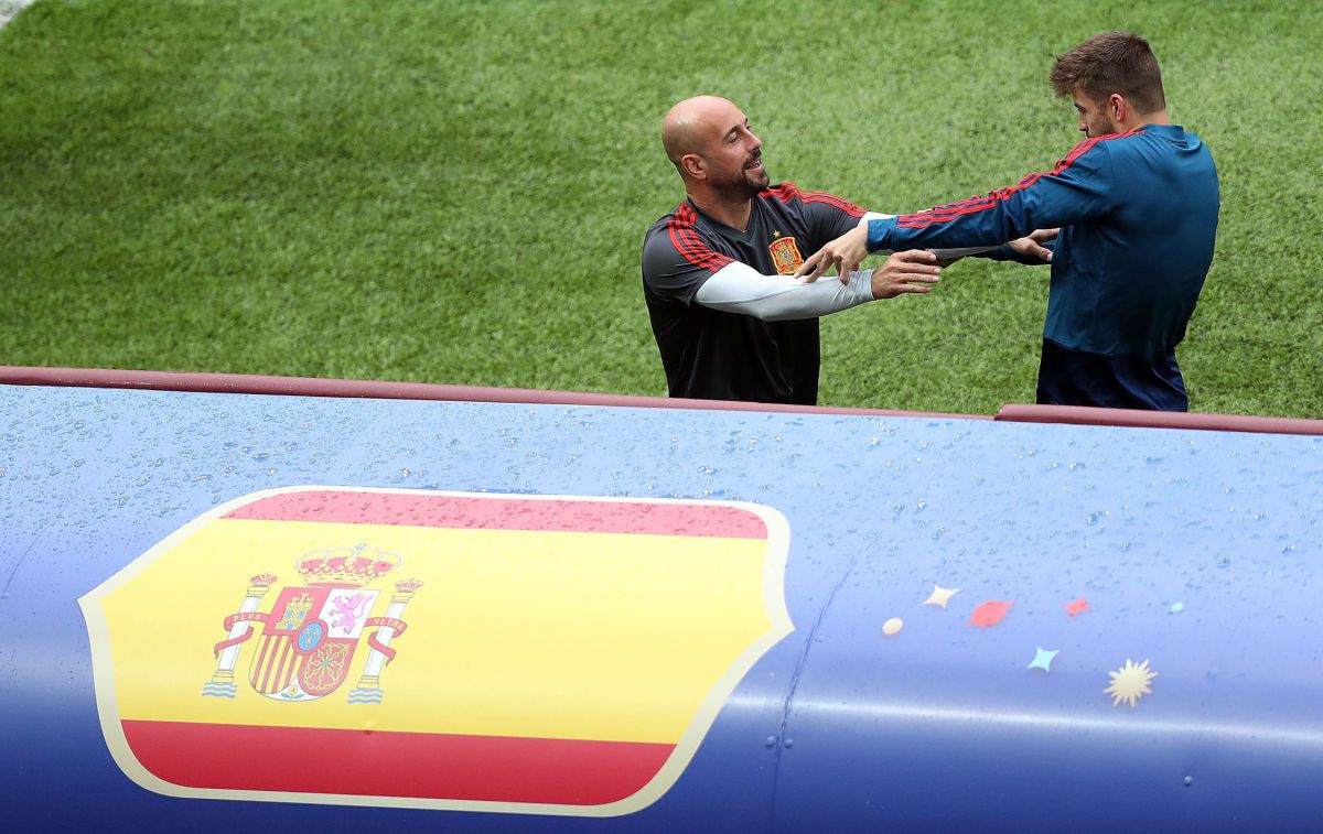 spain-training-session-and-press-conference-5b388fc6f7b09d72fa000030.jpg