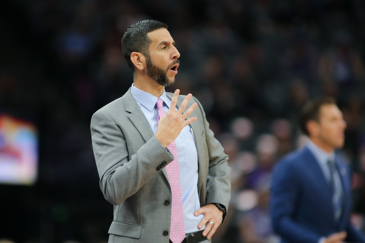 Charlotte Hornets head coach James Borrego talks with his players during the first quarter against the Sacramento Kings at Golden 1 Center. (Sergio Estrada-USA TODAY Sports)