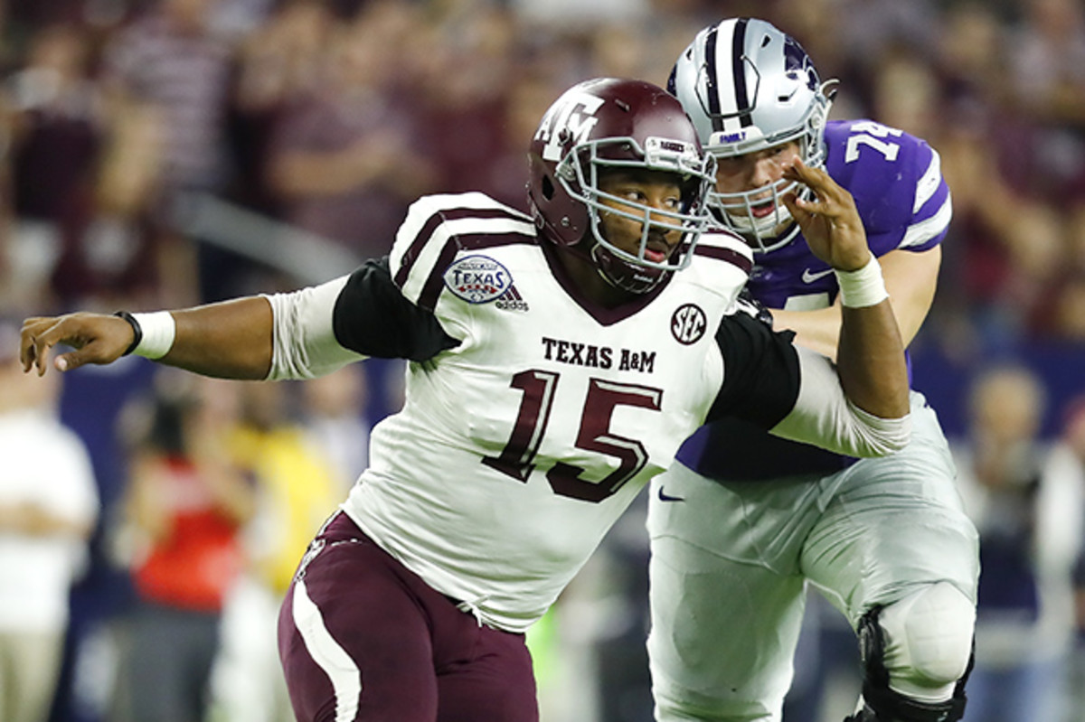 myles-garrett-bowl-game.jpg