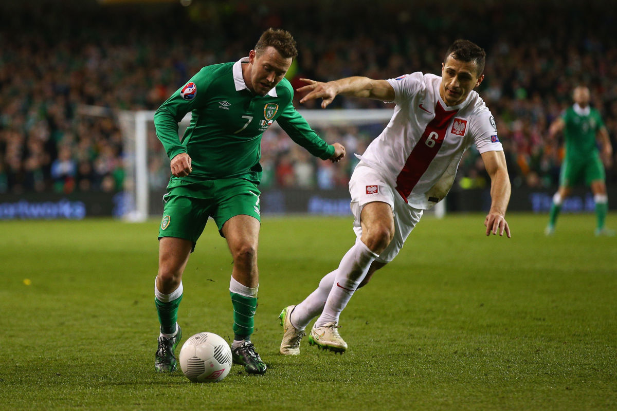 DUBLIN, IRELAND - MARCH 29:  Aiden McGeady of Republic of Ireland and Tomasz Jodlowiec of Poland compete for the ball during the EURO 2016 Qualifier match between Republic of Ireland and Poland at Aviva Stadium on March 29, 2015 in Dublin, Ireland.  (Photo by Ian Walton/Getty Images)