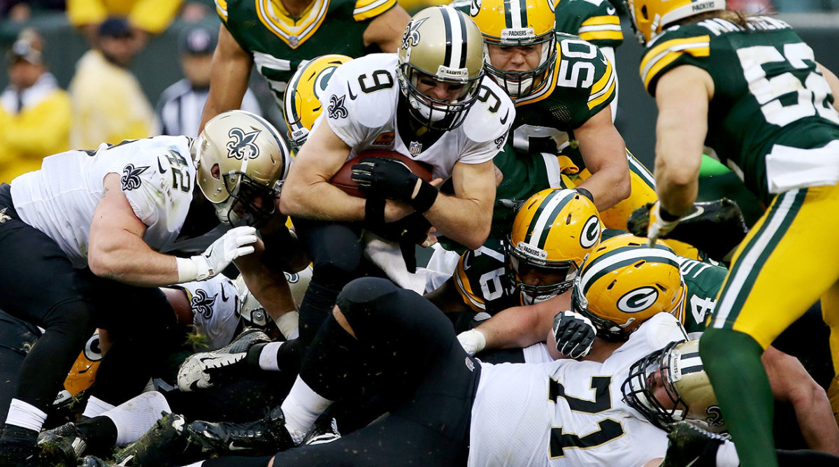 Drew Brees got his 500th passing touchdown and an additional rushing score in a road victory.