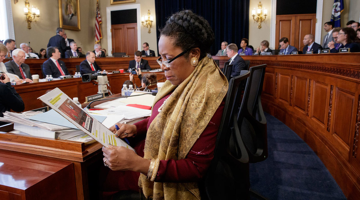 Rep. Sheila Jackson Lee (D-TX) expanded Colin Kaepernick's movement by kneeling on the U.S. House floor.