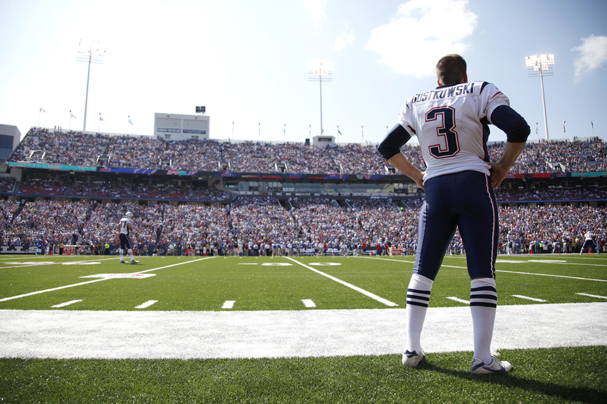 stephen-gostkowski-sideline.jpg