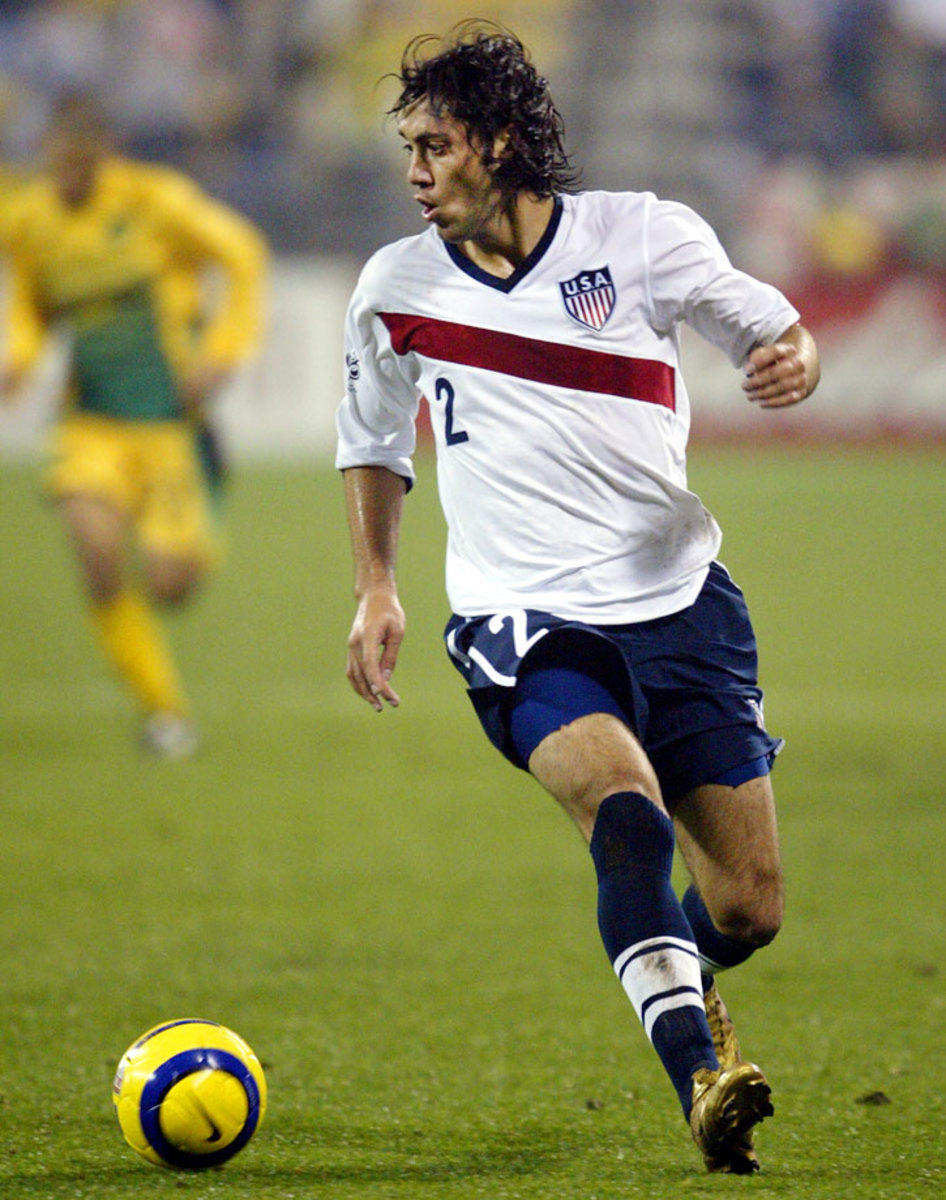 2004-USA-third-uniform-Clint-Dempsey.jpg