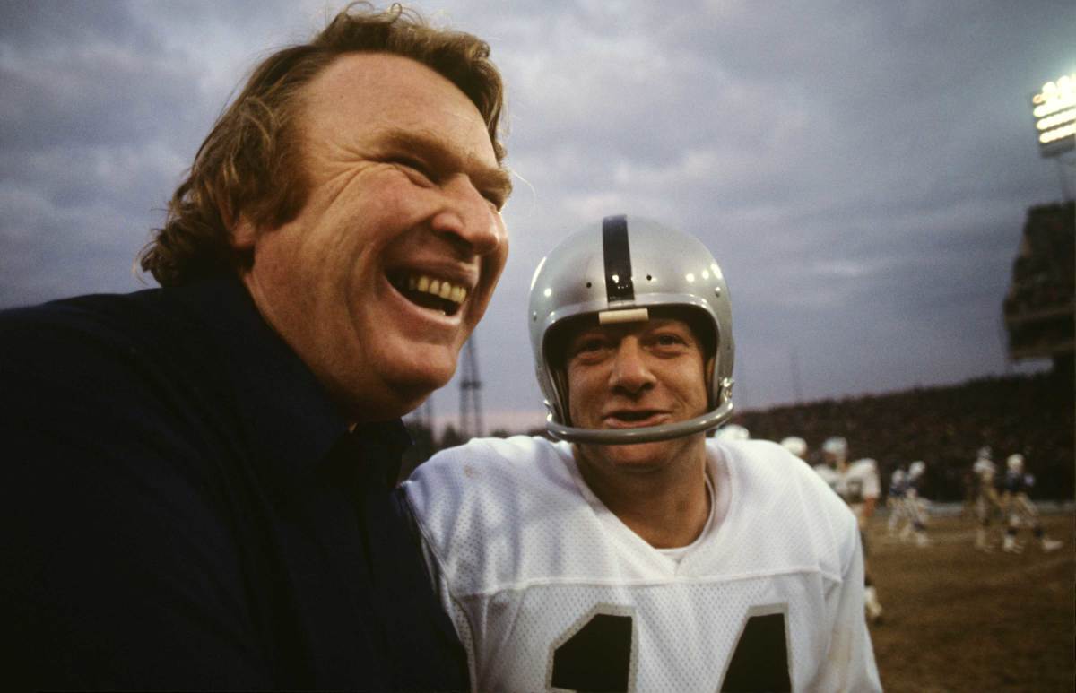 John-Madden-Neil-Leifer-3.jpg