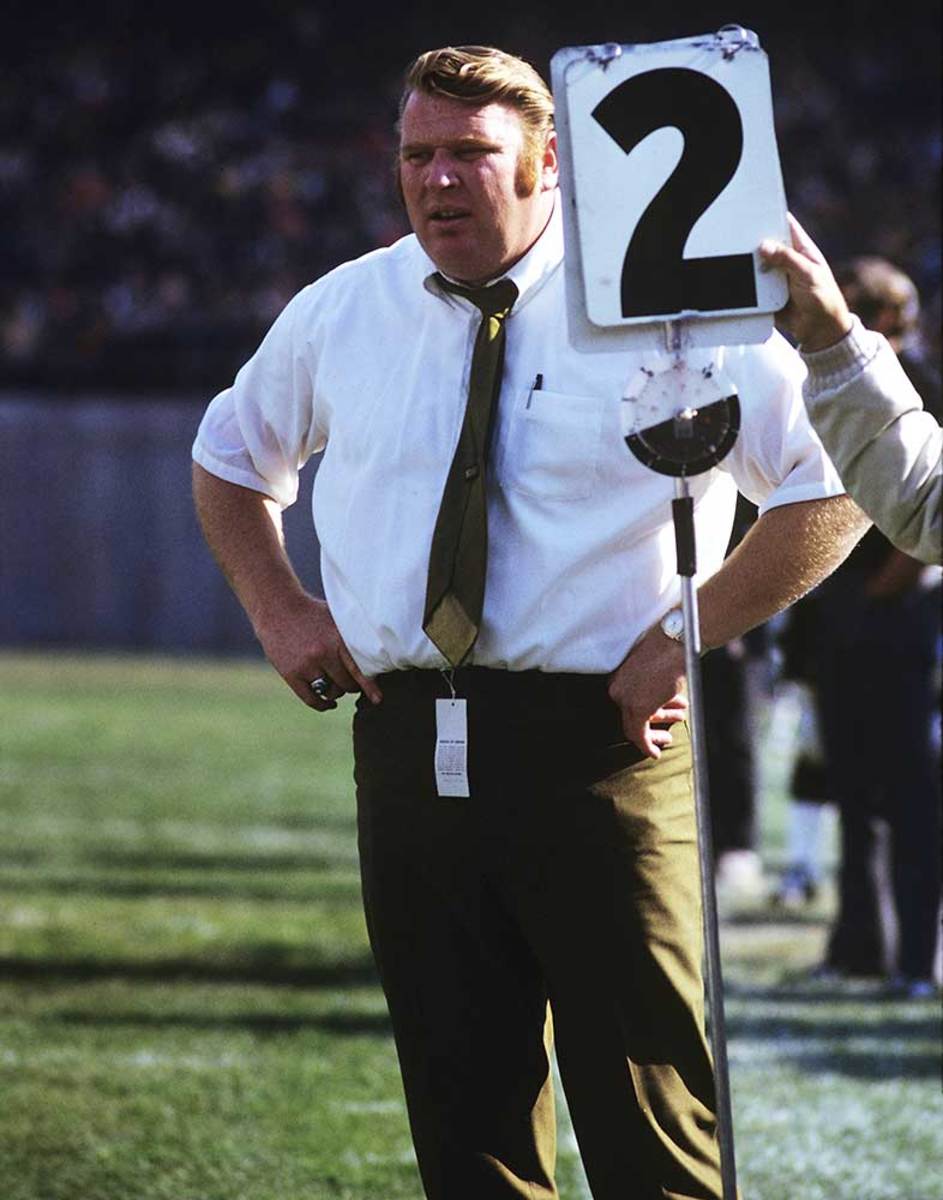 John-Madden-Neil-Leifer-6.jpg
