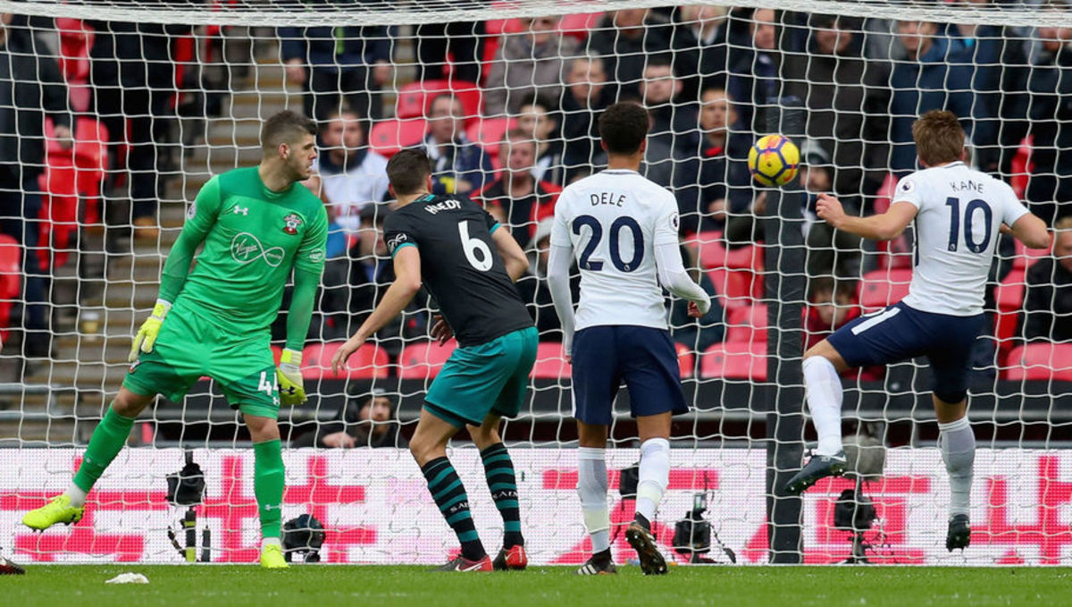 6 of the Best Moments From a Classic Day of Premier League Action on