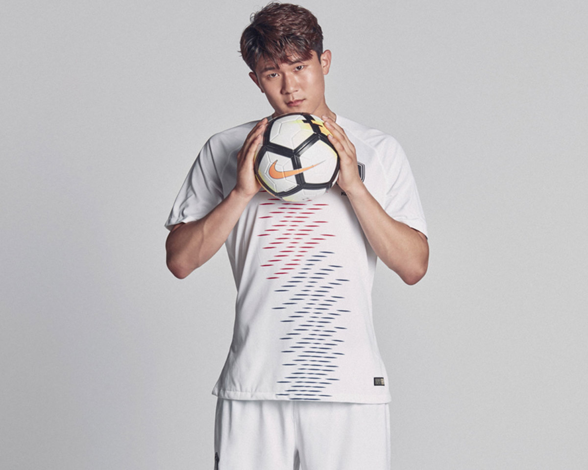 South-Korea-Away-Kit.jpg