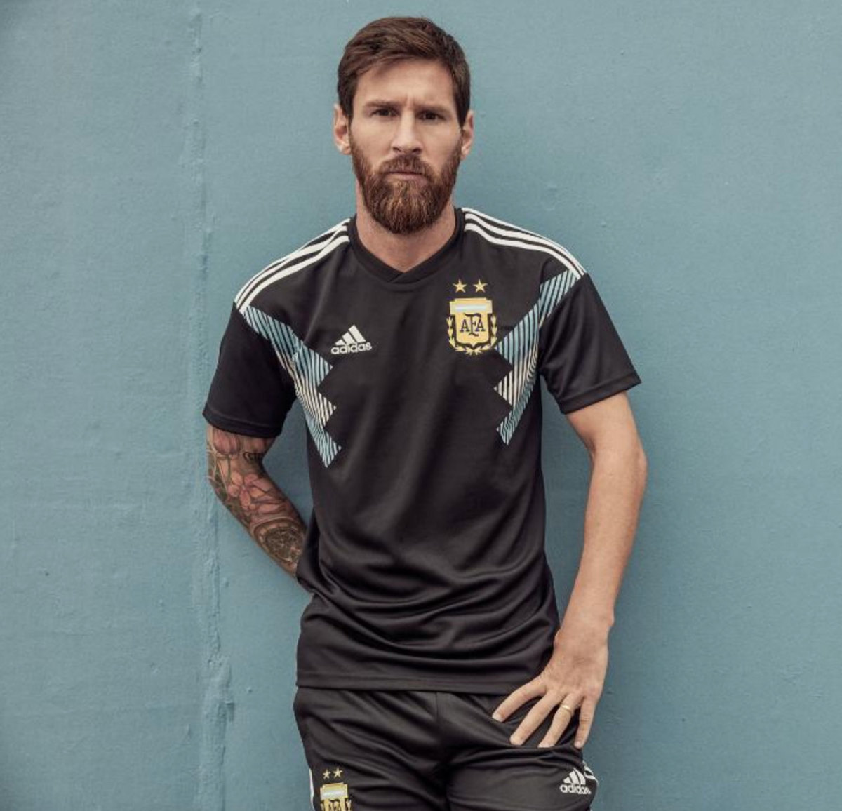 Argentina-Messi-Away.jpg