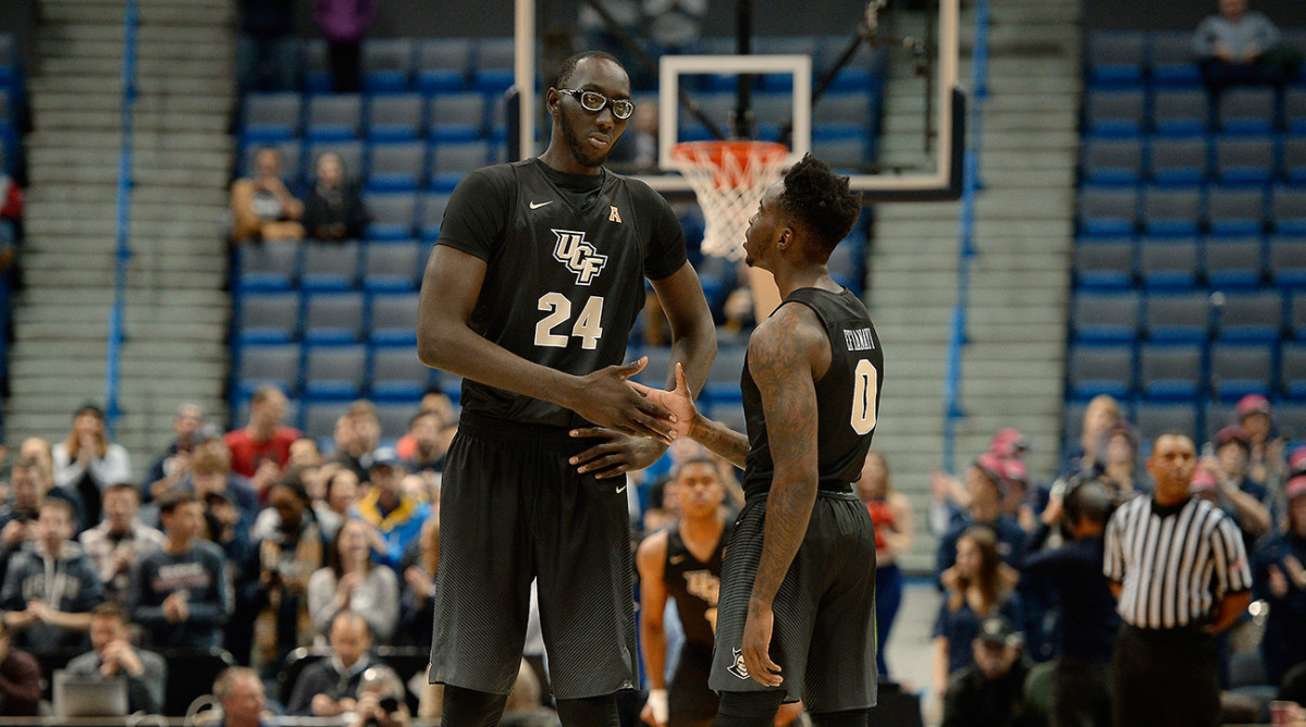 tacko-fall-ucf-1300-mailbag.jpg