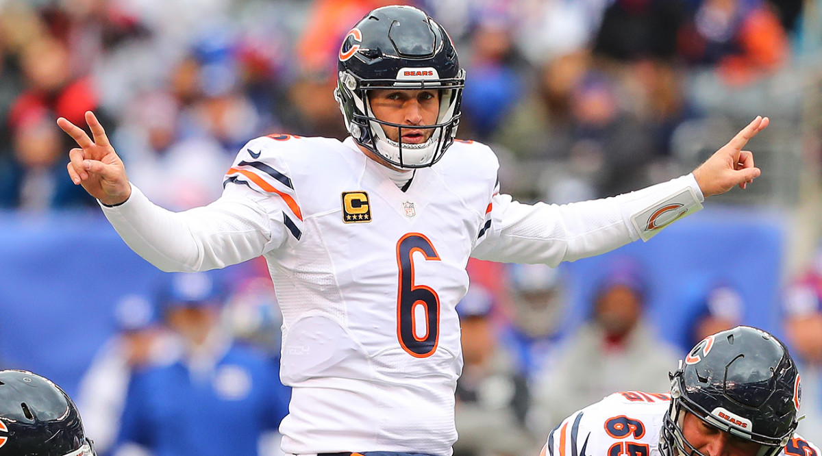 Many anticipate the Bears cutting Jay Cutler, putting the veteran quarterback on the open market.
