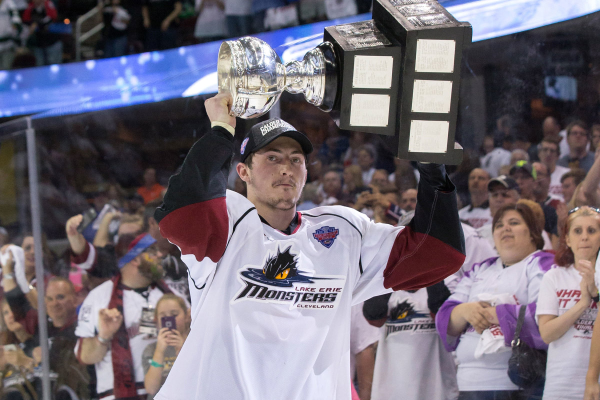 zach-weresnki-cleveland-ahl-calder-cup.jpg