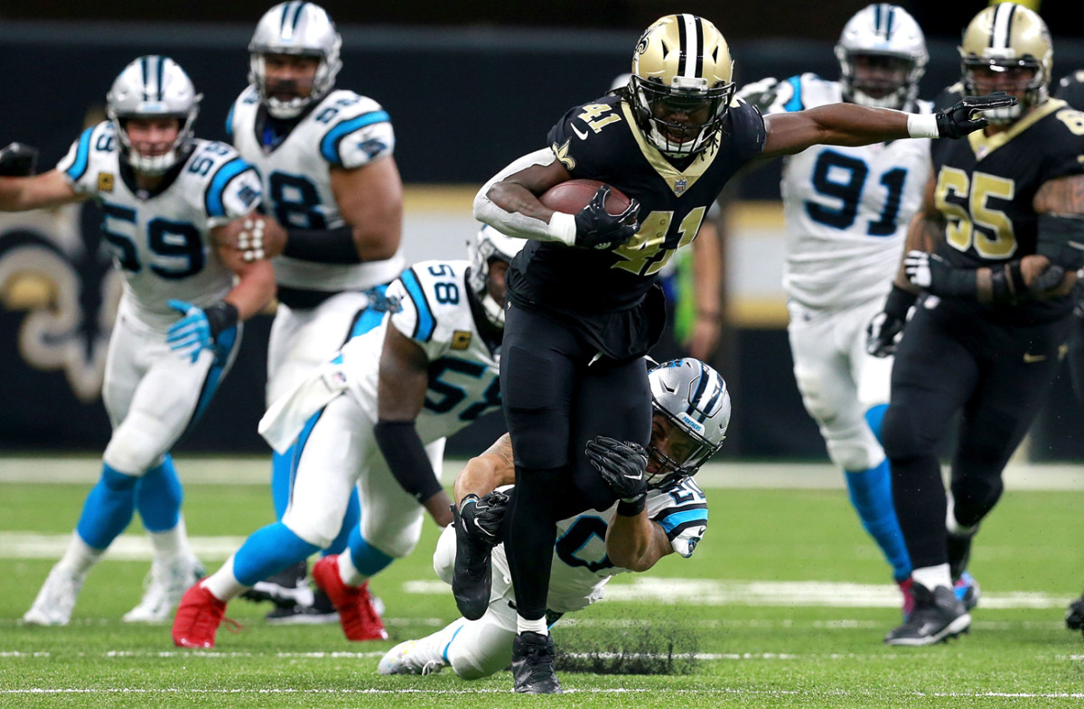 alvin-kamara-saints-panthers.jpg