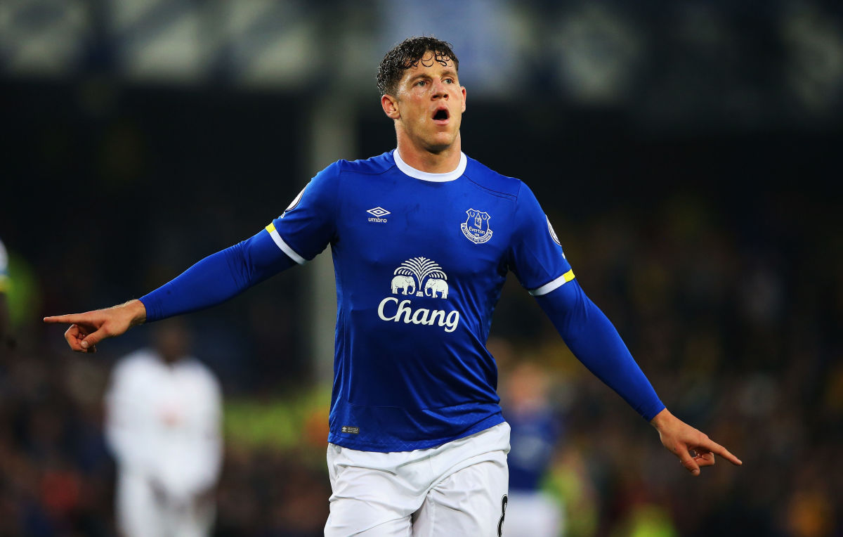 LIVERPOOL, ENGLAND - MAY 12:  Ross Barkley of Everton celebrates scoring his sides first goal during the Premier League match between Everton and Watford at Goodison Park on May 12, 2017 in Liverpool, England.  (Photo by Alex Livesey/Getty Images)
