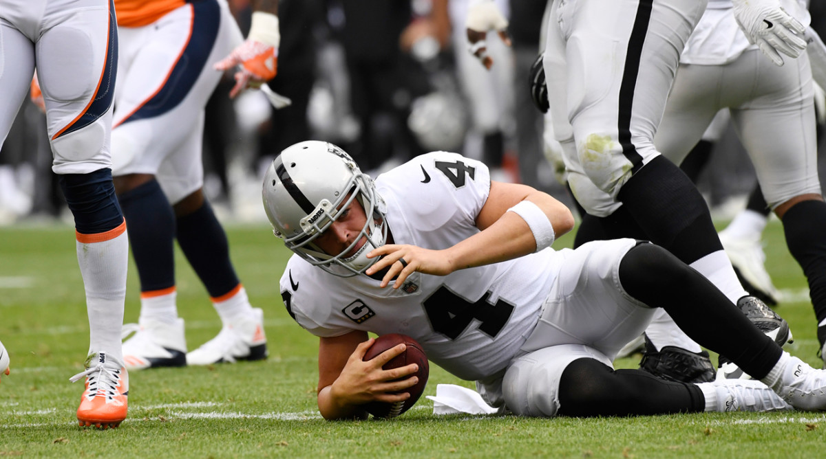 The Raiders don’t believe Derek Carr will be down long, judging by their lack of acquiring another quarterback following Carr’s injury.