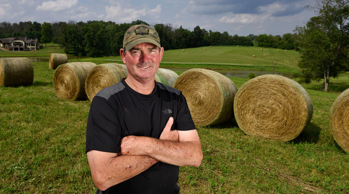 Mike Zimmer first bought 40 acres of his 157-acre plot of land in Northern Kentucky in 2013, when he was the defensive coordinator for Cincinnati—a much closer drive than Minnesota.