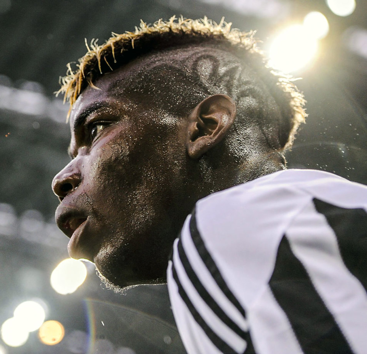 2015-0823-Paul-Pogba-haircut.jpg