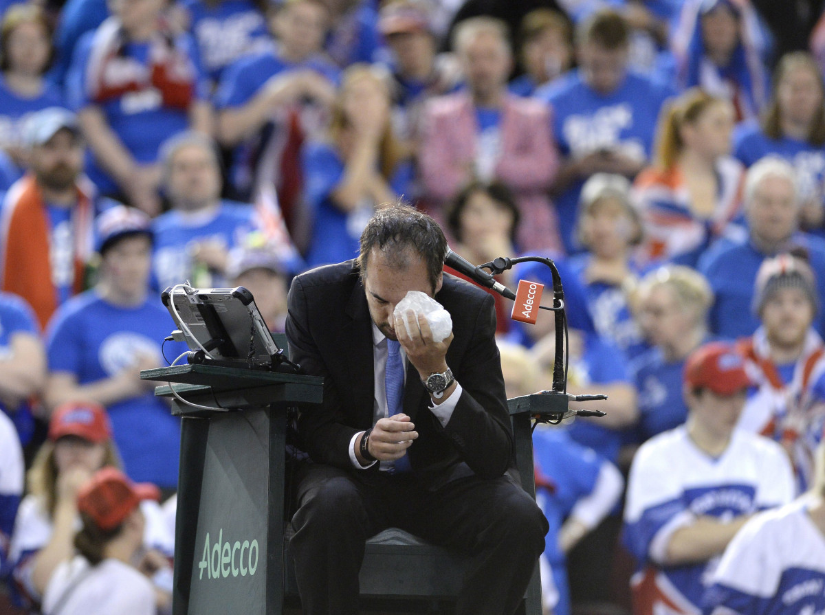Umpire hit in face by ball, Canada defaults vs Britain Sports Illustrated