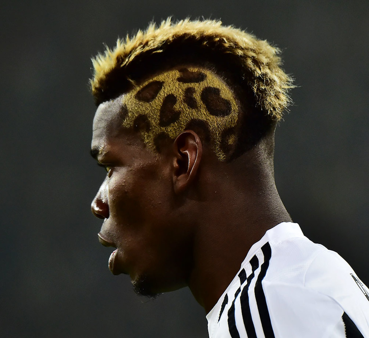 2016-0124-Paul-Pogba-haircut-GettyImages-506626902.jpg