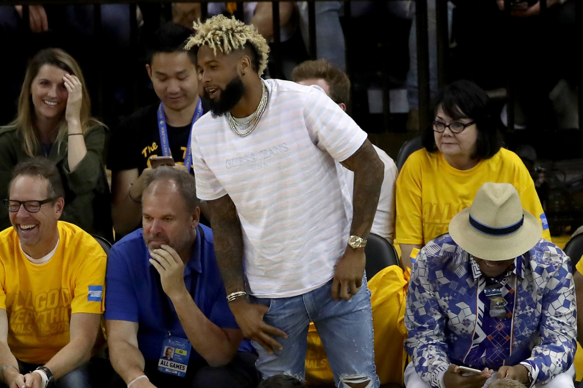 Odell Beckham Jr. sat courtside at Game 2 of the Cavs-Warriors NBA Finals series on Sunday night in Oakland.