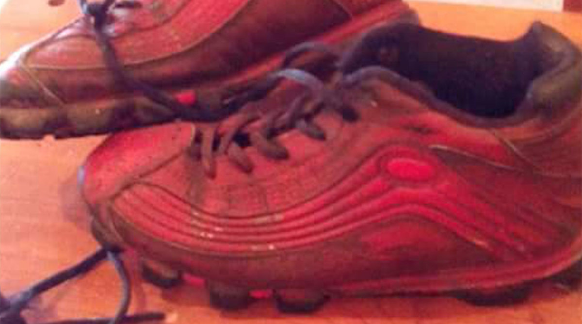 Ray Wank held on to Kareem Hunt's youth football shoes because he knew the running back was destined for greatness.